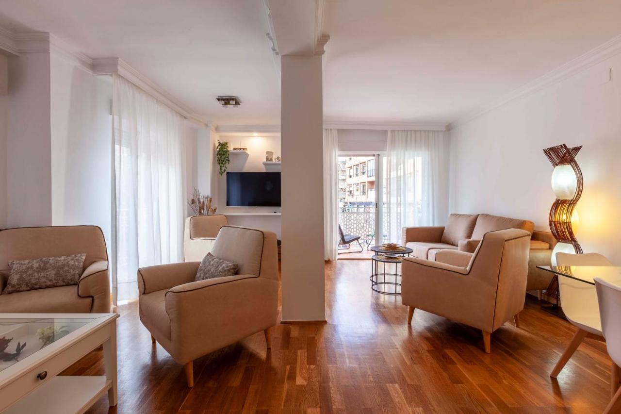 Apartamento Mariana Pineda Centro กรานาดา ภายนอก รูปภาพ